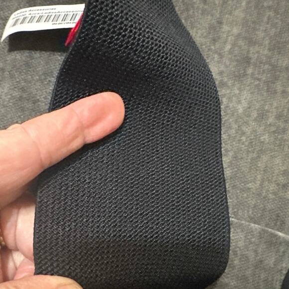 Ruby Ribbon Black Stretch Belt is designed to adjust from large to XL NWT - Picture 8 of 8